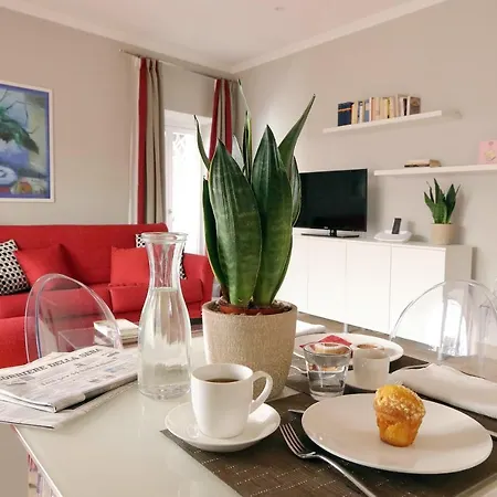 ピアッツェッタ マルグッタ *