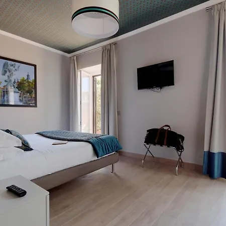 ピアッツェッタ マルグッタ ローマ