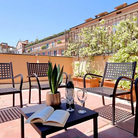 Piazzetta Margutta - My Extra Rome