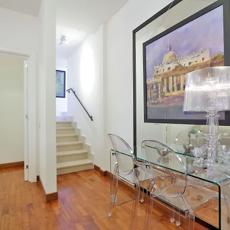 Piazzetta Margutta - My Extra Rom