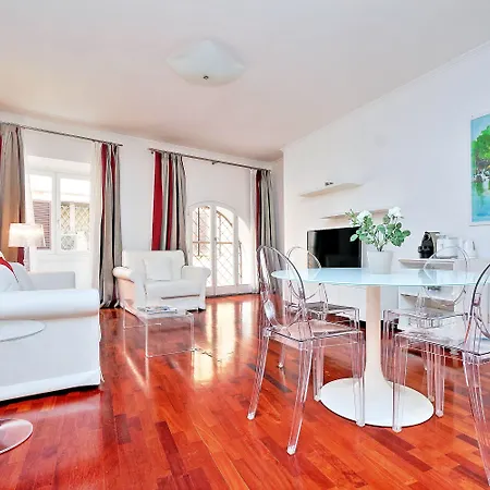 Appartement Piazzetta Margutta - My Extra
