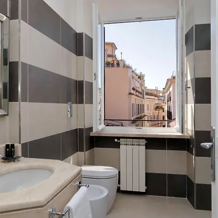 Piazzetta Margutta - My Extra