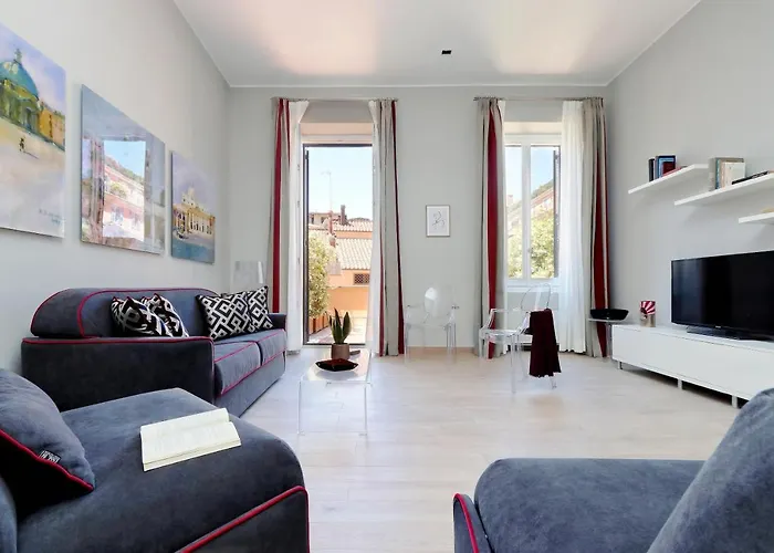 Piazzetta Margutta - My Extra * Rom