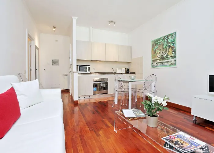 Piazzetta Margutta - My Extra * Rom