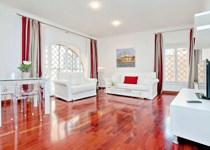 Piazzetta Margutta - My Extra Rom