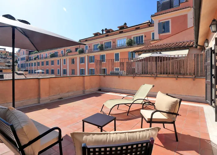 Piazzetta Margutta - My Extra