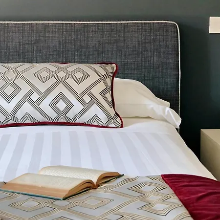 Piazzetta Margutta - My Extra Апартаменты *