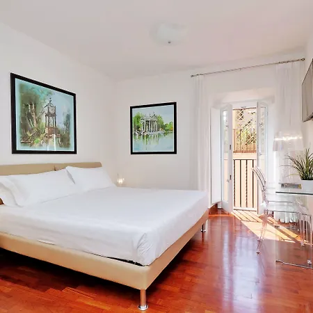 Piazzetta Margutta - My Extra Рим